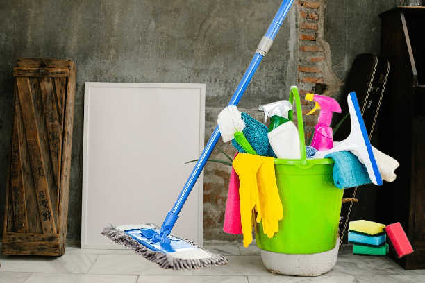 Cleaning Tools & Moppers