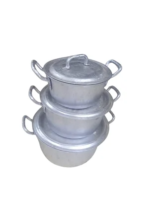 Set Of Dongolo Heavy Duty Aluminum Saucepans, With Covers