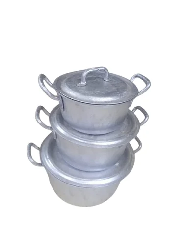 Set Of Dongolo Heavy Duty Aluminum Saucepans, With Covers