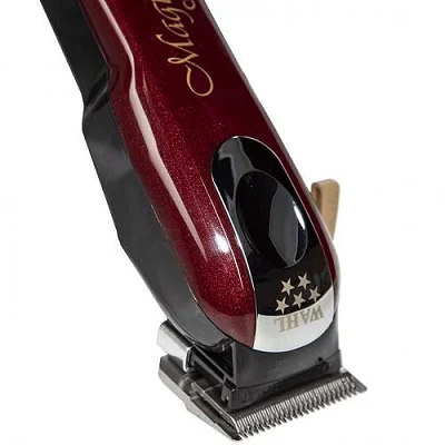 Wahl Rechargeable Professional Cord/Cordless Magic Clip 90+ Minute Run Time- Red