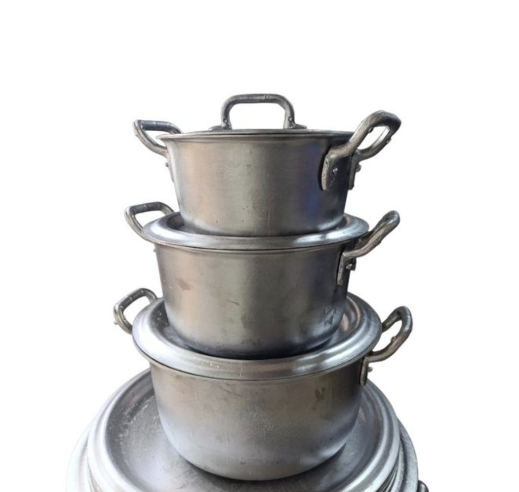 Set Of Dongolo Heavy Duty Aluminum Saucepans, With Covers